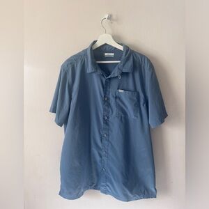 Columbia Omni shade outdoors camping, hiking, fishing gear size L blue